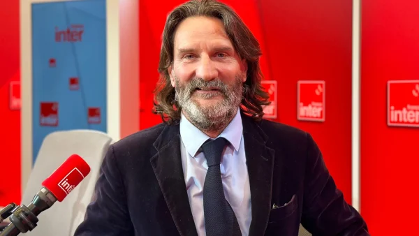 RTL crée la surprise en confiant une nouvelle émission culturelle à Frédéric Beigbeder