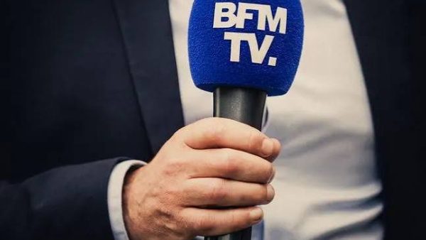 BFMTV porte plainte après le détournement de son micro dans une vidéo à caractère raciste