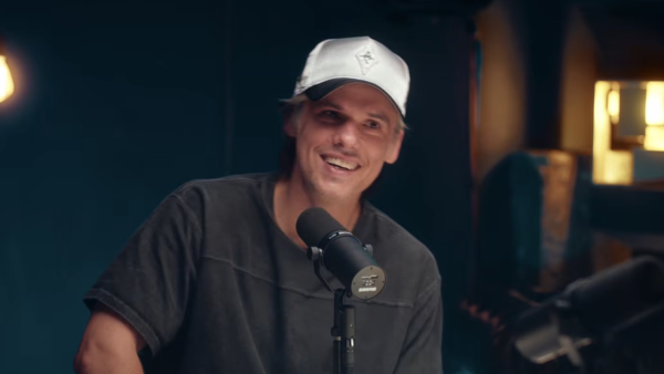 Squeezie, Bref.2, musique… Orelsan conclut la saison d&rsquo;« Un Bon Moment » avec Kyan Khojandi