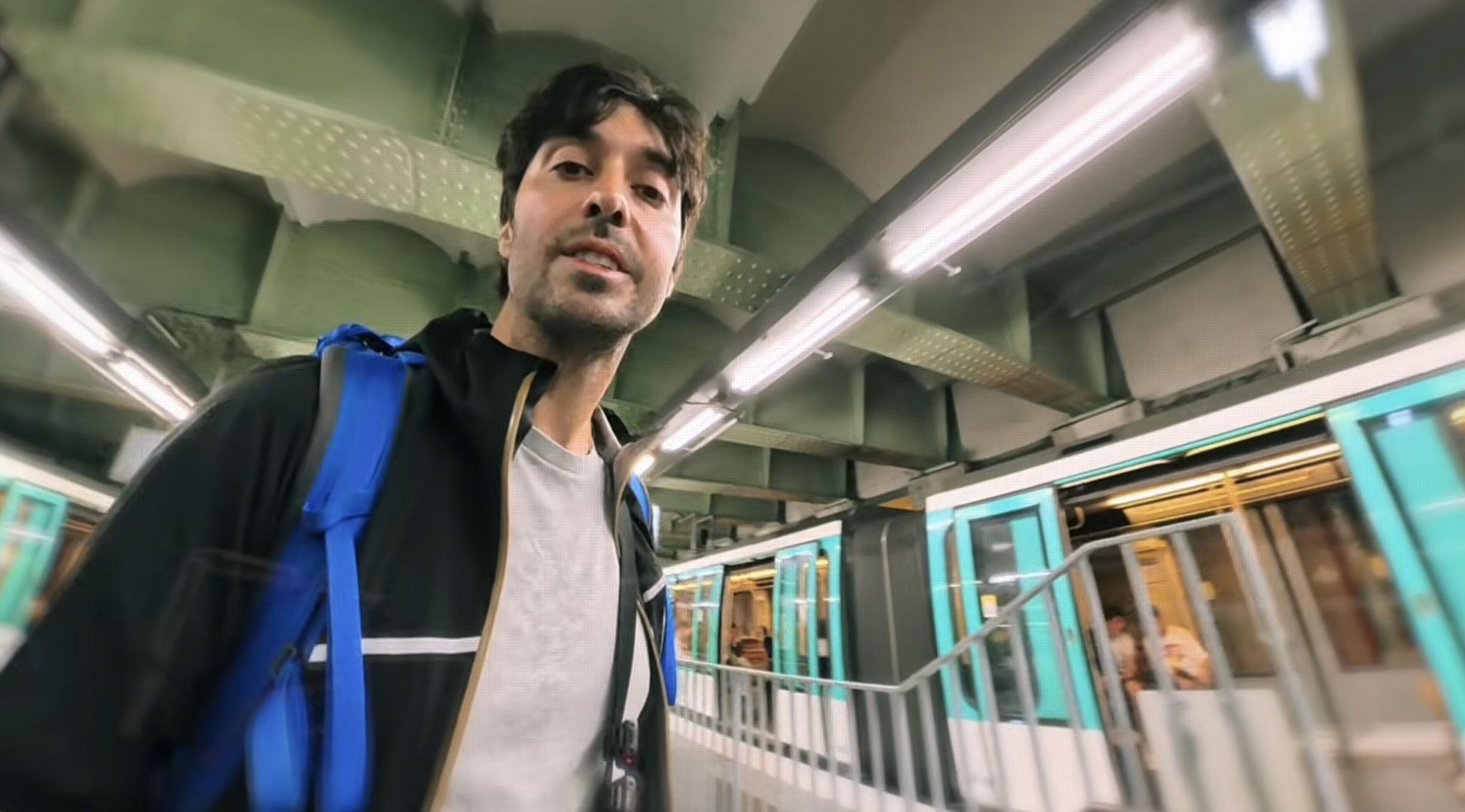 « Je me suis fait enfermer dans le métro la nuit » : Benoît Le Corre signe un nouveau succès sur YouTube