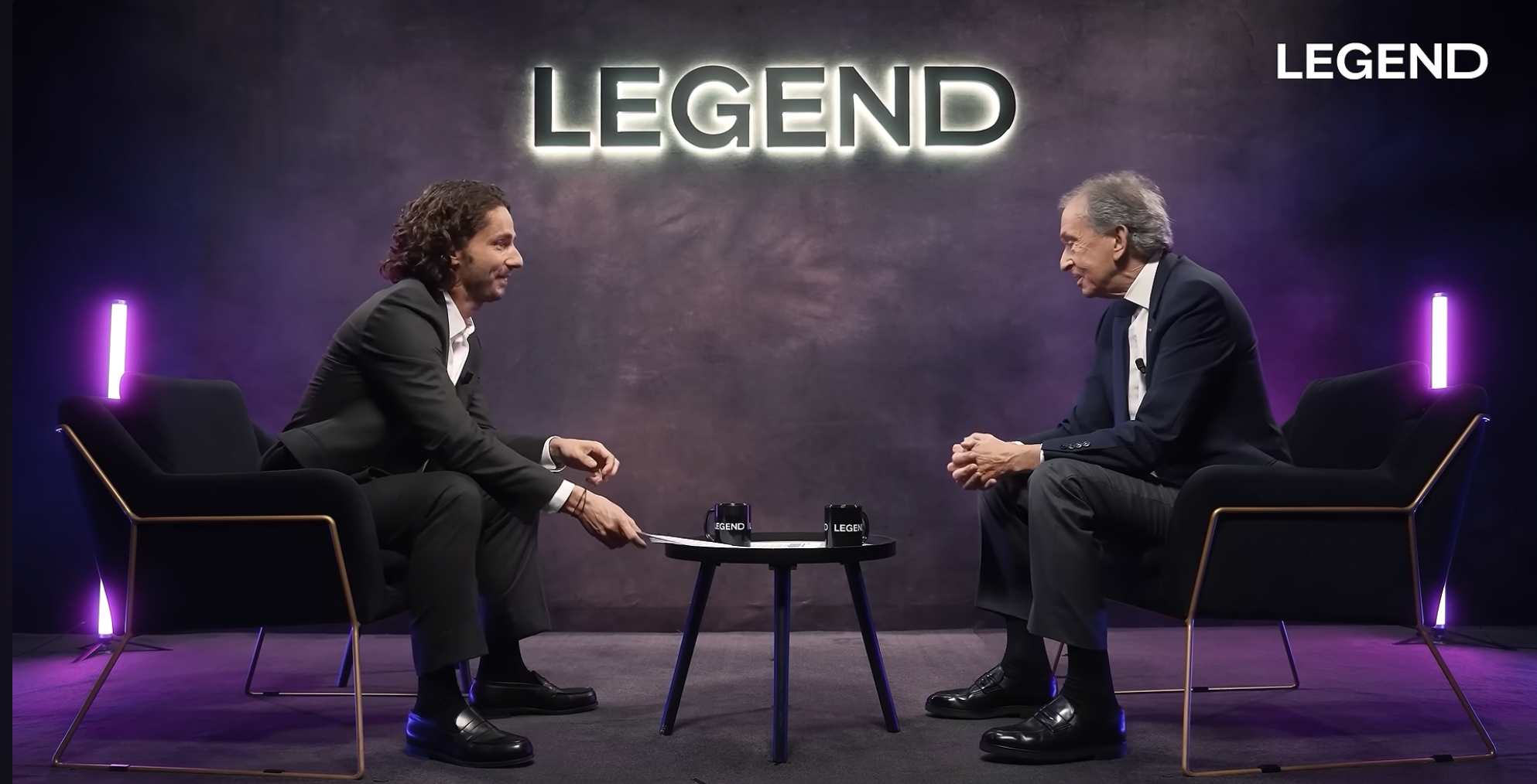 Guillaume Pley reçoit Bernard Arnault dans un entretien exceptionnel sur LEGEND
