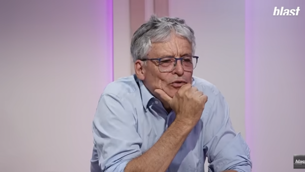 Stéphane Beaud décrypte le parcours de Zinédine Zidane, de La Castellane au statut d&rsquo;icône nationale