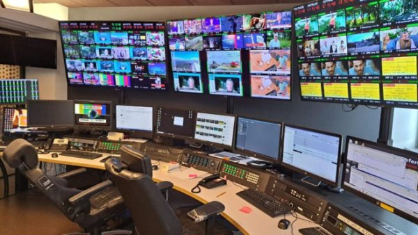 Le Réseau des 1ère face aux mutations numériques : audiences, datas et stratégie du pôle Outre-mer de France Télévisions