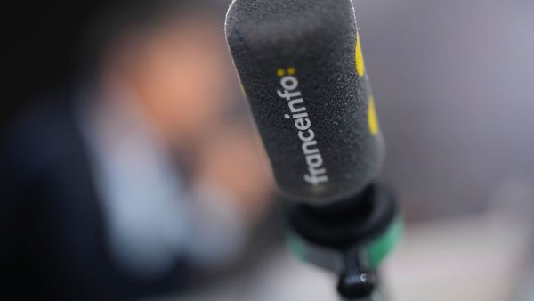 Pourquoi les audiences de franceinfo continuent de reculer malgré une actualité particulièrement dense