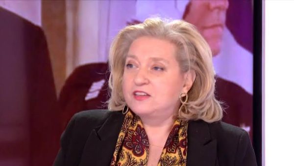 Anne-Élisabeth Moutet : la journaliste française devenue une voix incontournable des médias britanniques