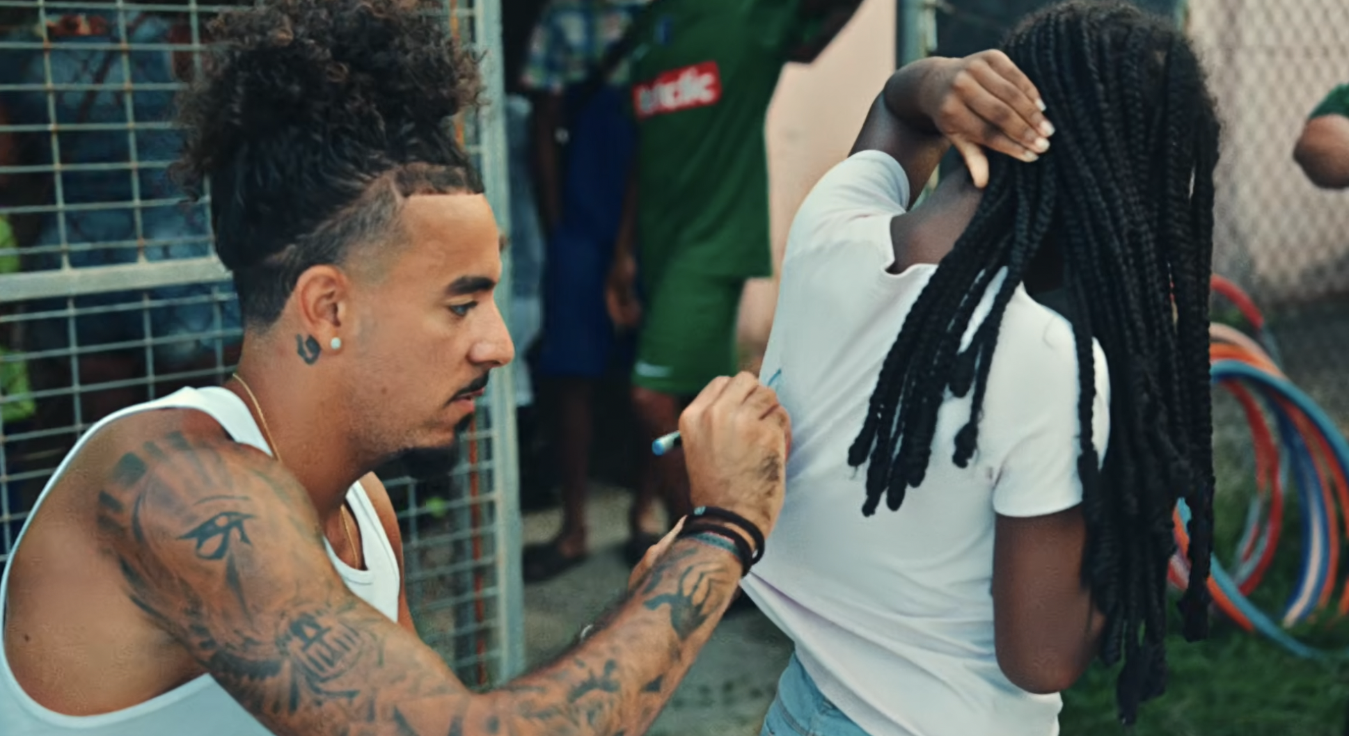 Malo Gusto lance sa chaîne YouTube avec un voyage intime en Martinique