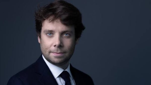 « Franc-Jeu » : Benjamin Duhamel prend les commandes d’un nouveau grand rendez-vous politique sur France 2 et France Inter