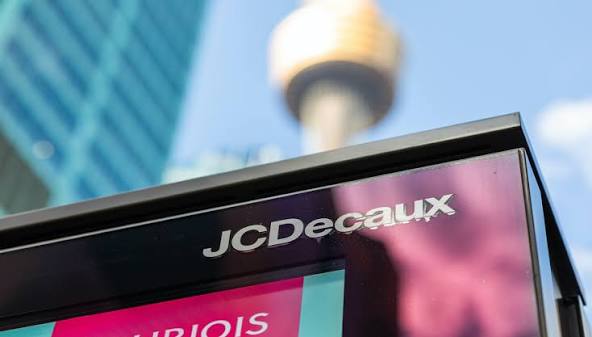 JCDecaux accélère au premier semestre 2026, porté par le numérique et la publicité programmatique