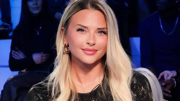 « Si t&rsquo;as pas de jumeaux, tu donnes pas de leçons » : Kelly Vedovelli recadre les critiques sur sa vie de jeune maman