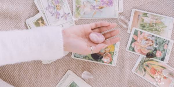 TikTok, voyance et tirages de cartes : comment les « guidances » sont devenues un phénomène viral