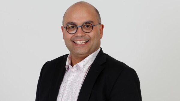Yoann Riou quitte « Samedi d’en rire » après le départ de Jean-Luc Lemoine