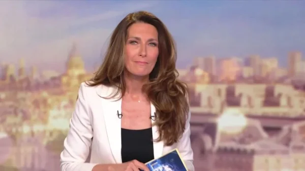 Audiences access : Anne-Claire Coudray domine, Laurent Delahousse recule depuis le Stade de France