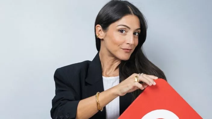 « C à vous » : Agathe Lambret rejoint Anne-Élisabeth Lemoine dans une équipe profondément remaniée