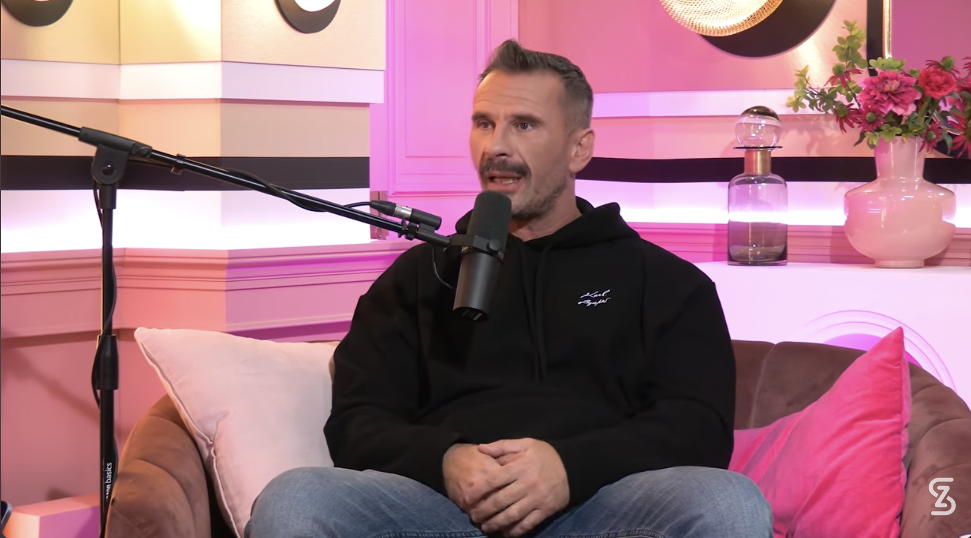 Manuel Ferrara se confie sans détour sur sa vie de père