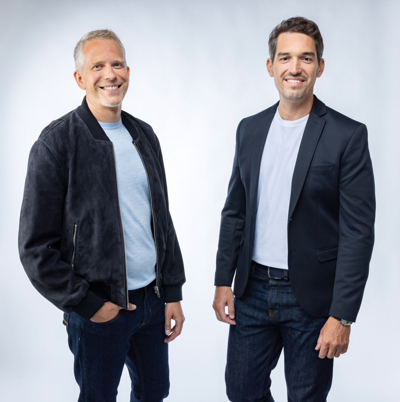 Gaspard Kühn rejoint Loïs Siggen Lopez à la présentation de Basik sur la RTS
