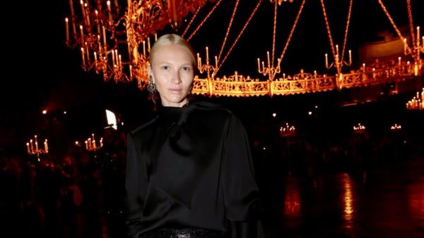 Yulia Lobova Harfouch, Hailey Bieber, Kate Moss et Catherine Deneuve réunies au défilé Saint Laurent