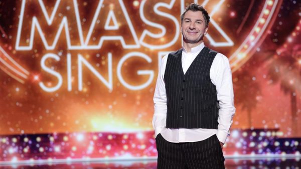 « Mask Singer » : TF1 dévoile trois nouveaux enquêteurs autour de Michaël Youn