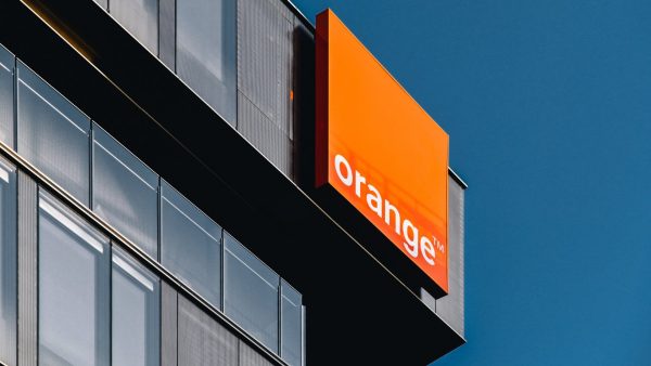 Orange négocie le rachat de 70 % de Telecel Ghana pour accélérer en Afrique anglophone