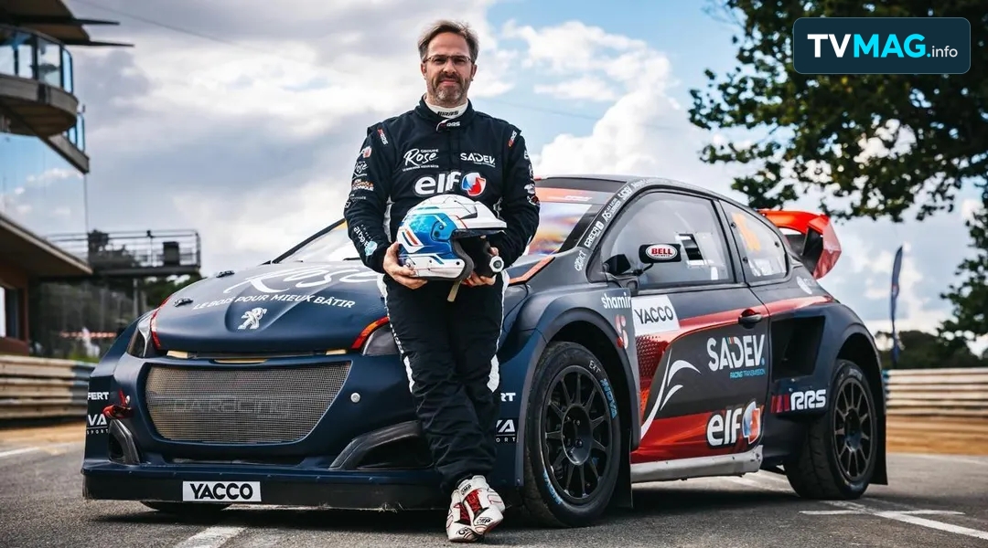 Julien Fébreau, voix de la F1 sur Canal+, s’impose en rallycross à Mayenne