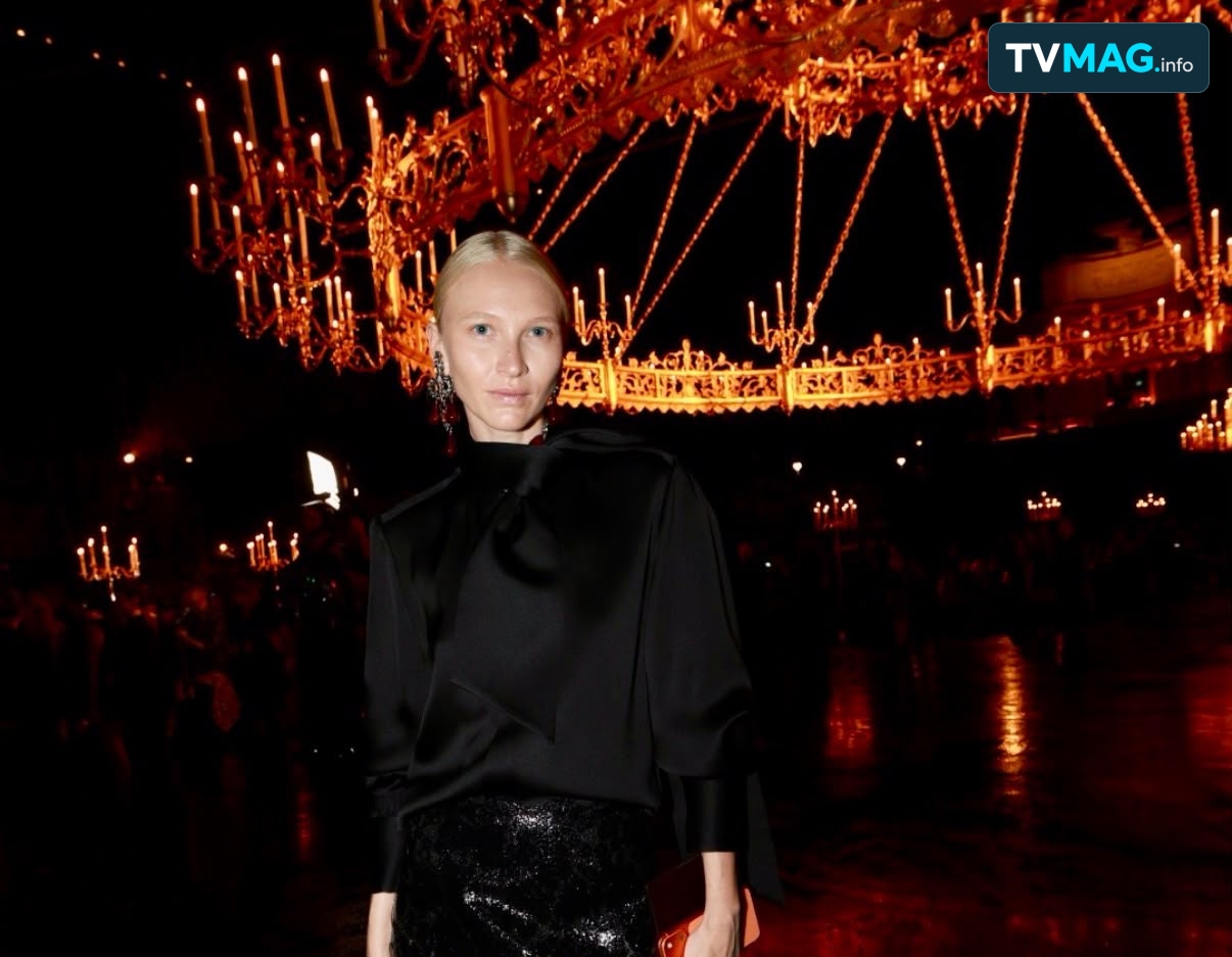 Yulia Lobova Harfouch, Hailey Bieber, Kate Moss et Catherine Deneuve réunies au défilé Saint Laurent
